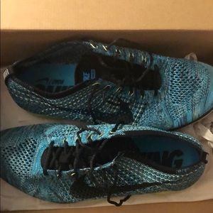 Nike Flyknit Racers